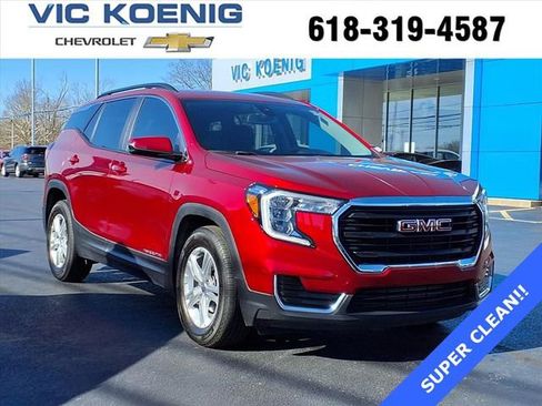 Used 2024 GMC Terrain SLE w/ Driver Convenience Package image 1