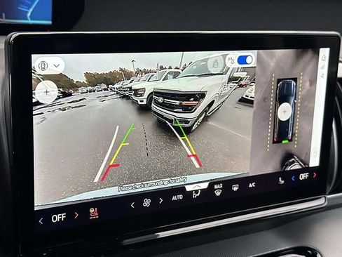 New 2025 Ford Expedition Active image 29