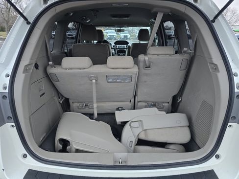 Used 2016 Honda Odyssey SE image 19