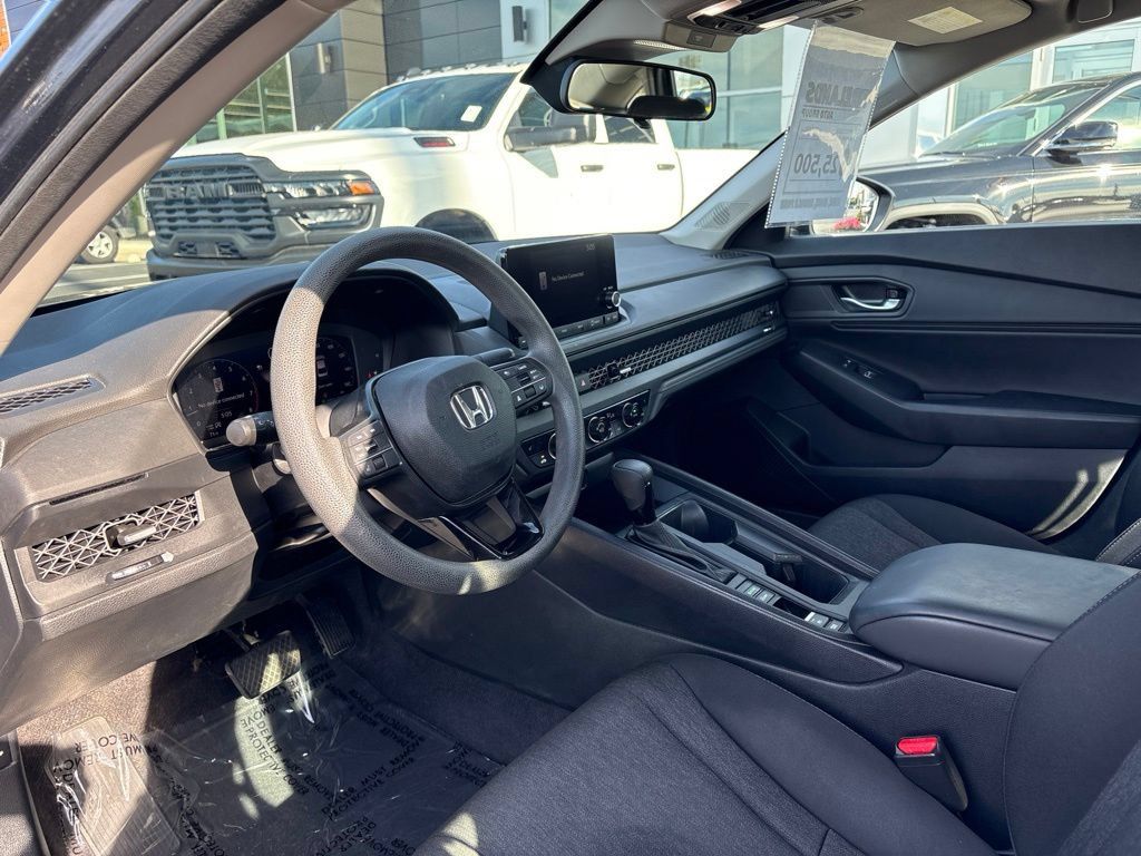 Used 2024 Honda Accord EX image 17