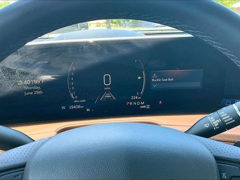 Used 2024 Cadillac XT4 Sport AWD/4WD image 11