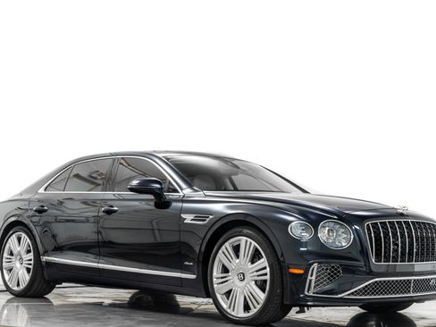 Used 2026 Bentley Flying Spur Plug-In Hybrid AWD/4WD image 32
