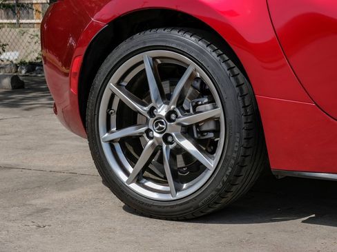 Used 2019 MAZDA MX-5 Miata RF Grand Touring image 60