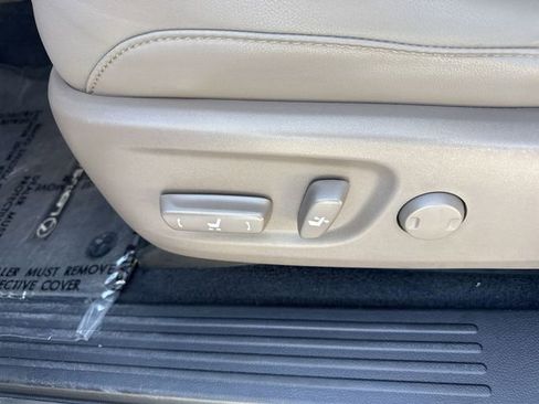 Certified 2023 Lexus GX 460 Premium image 12