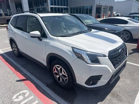 Used 2022 Subaru Forester Premium w/ Popular Package #1 AWD/4WD image 2