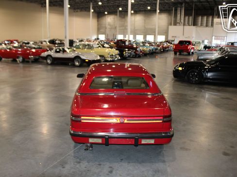 Used 1990 Chrysler TC by Maserati TC image 38