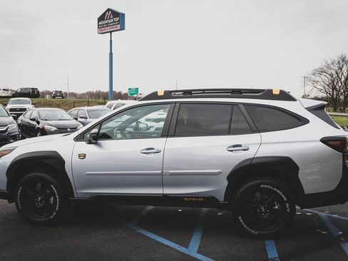 Used 2024 Subaru Outback Wilderness image 21