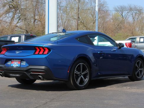 Used 2024 Ford Mustang Coupe image 8