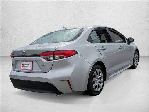 Certified 2025 Toyota Corolla LE image 5