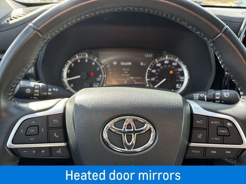 Used 2023 Toyota Highlander LE image 13