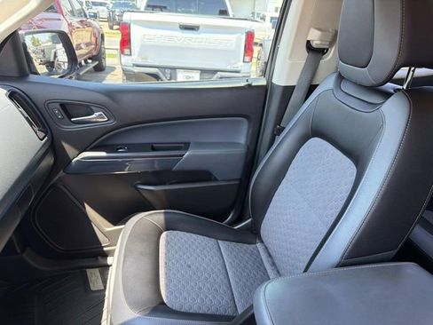 Used 2017 Chevrolet Colorado Z71 AWD/4WD image 20