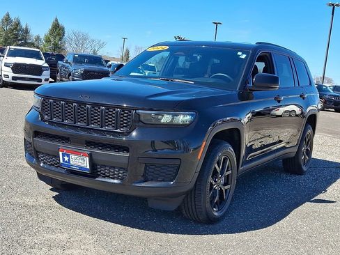 Certified 2024 Jeep Grand Cherokee L Laredo AWD/4WD image 5