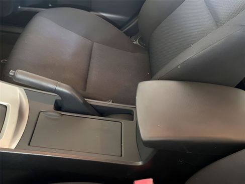 Used 2011 MAZDA MAZDA3 i Touring FWD image 20