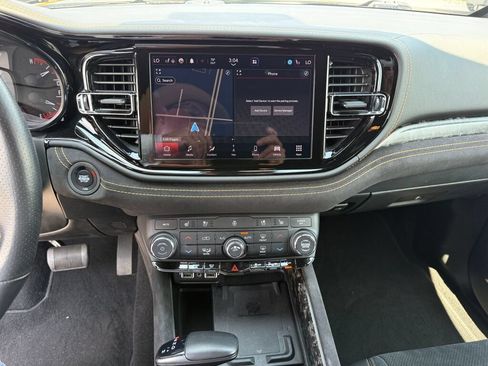 Used 2023 Dodge Durango R/T w/ Hemi Orange Plus Package AWD/4WD image 24