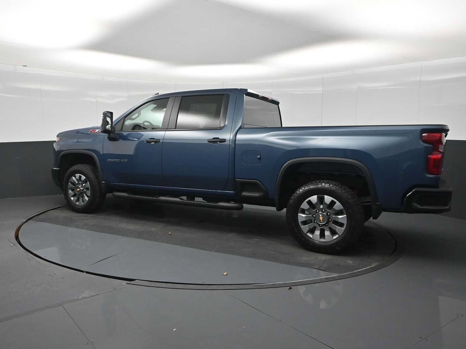 New 2026 Chevrolet Silverado 2500 Custom w/ Custom Value Package AWD/4WD image 6