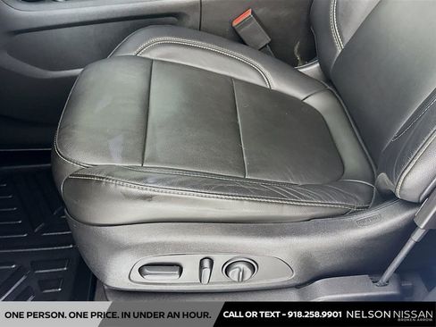 Used 2020 Chevrolet Traverse RS w/ LPO, Floor Liner Package FWD image 20