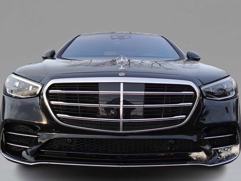 Certified 2022 Mercedes-Benz S 580 4MATIC Sedan image 2