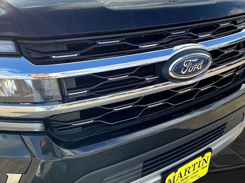 Used 2023 Ford Expedition Max Limited image 29