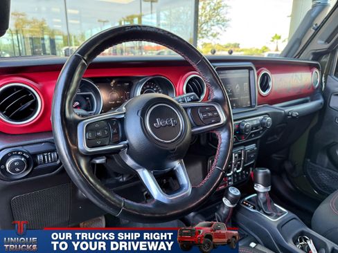 Used 2022 Jeep Gladiator Rubicon w/ Cold Weather Group image 17