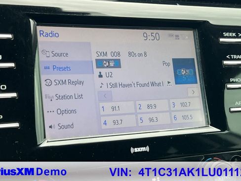 Used 2020 Toyota Camry LE image 28