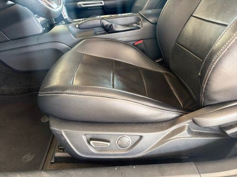 Used 2017 Ford Mustang GT Premium RWD image 15