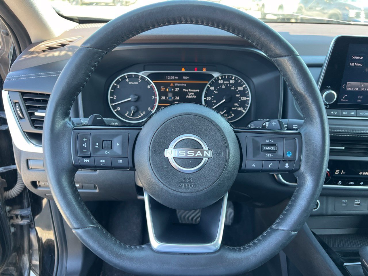 Used 2023 Nissan Rogue SV w/ SV Premium B Package FWD image 6