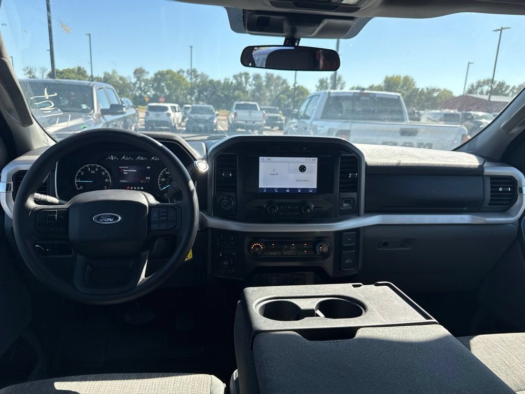 Used 2022 Ford F150 XLT w/ Trailer Tow Package AWD/4WD image 11