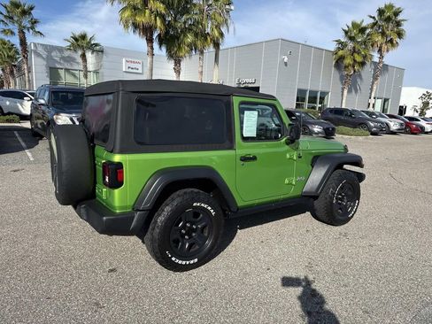 Used 2018 Jeep Wrangler Sport image 4