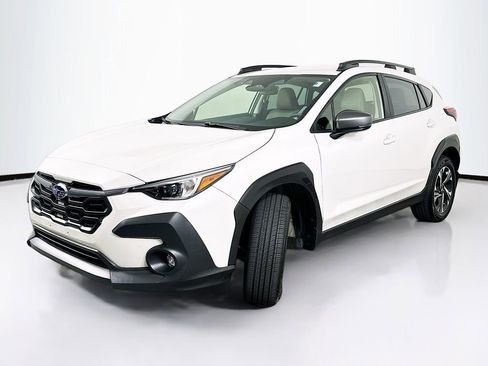 Used 2024 Subaru Crosstrek 2.0i Premium AWD/4WD image 2