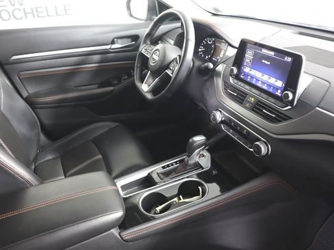 Used 2023 Nissan Altima 2.5 SR image 28