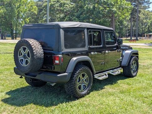Used 2020 Jeep Wrangler Unlimited Sport S AWD/4WD image 3