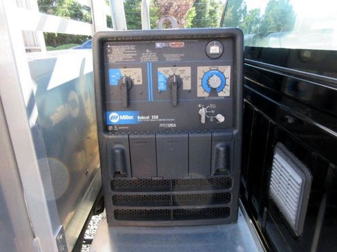 Used 2007 Dodge Ram 3500 Truck 4x4 Regular Cab DRW w/ Trailer Tow Prep Group image 6