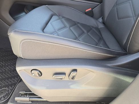 New 2026 Volkswagen Atlas SE image 18