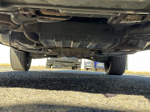 Used 2013 Jeep Grand Cherokee Overland image 32