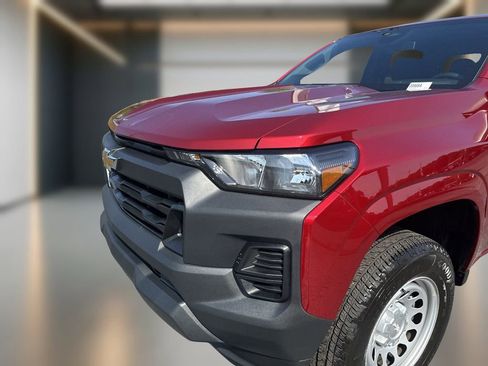 Used 2026 Chevrolet Colorado W/T w/ WT Convenience Package II RWD image 10