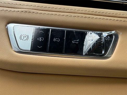 New 2025 Cadillac Escalade IQ Luxury 2 image 18