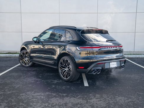 New 2026 Porsche Macan image 3
