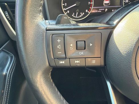 Used 2023 Nissan Rogue SL FWD image 23