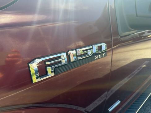 Used 2017 Ford F150 XLT w/ Equipment Group 302A Luxury AWD/4WD image 9