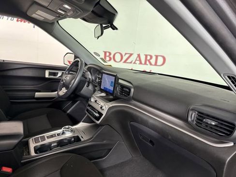 Certified 2022 Ford Explorer XLT w/ Class IV Trailer Tow Package image 17
