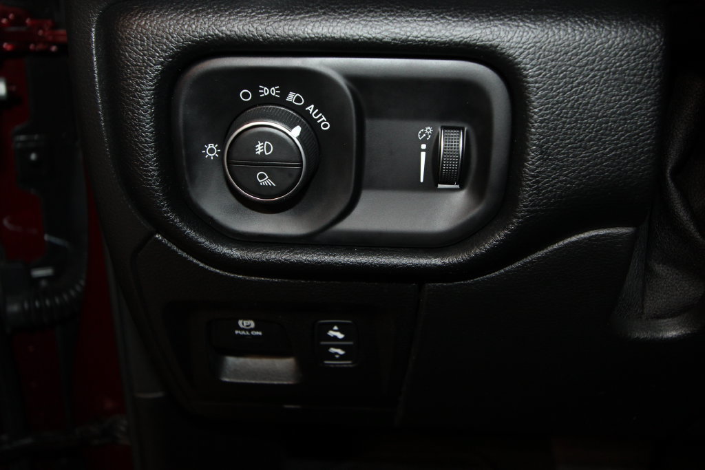 Used 2021 RAM 1500 Big Horn AWD/4WD image 9
