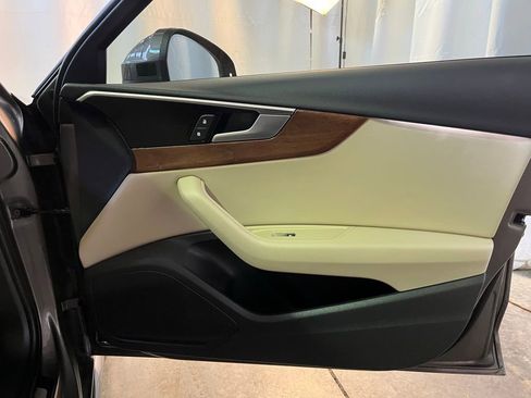 Used 2021 Audi A4 2.0T Premium image 11