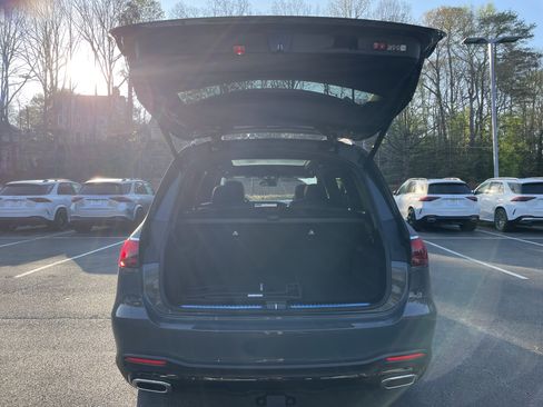 New 2026 Mercedes-Benz GLS 450 4MATIC image 8