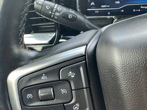 Used 2024 Chevrolet Silverado 1500 LT AWD/4WD image 40