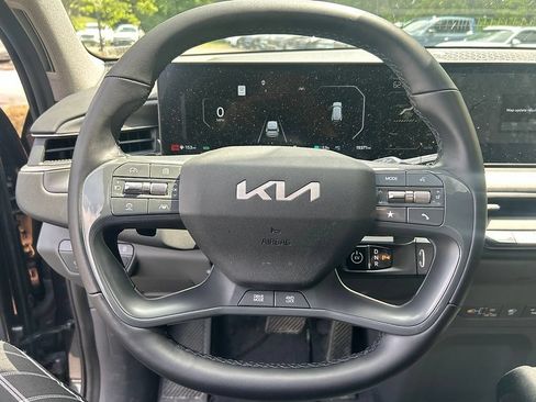 Used 2024 Kia EV9 Wind AWD/4WD image 8