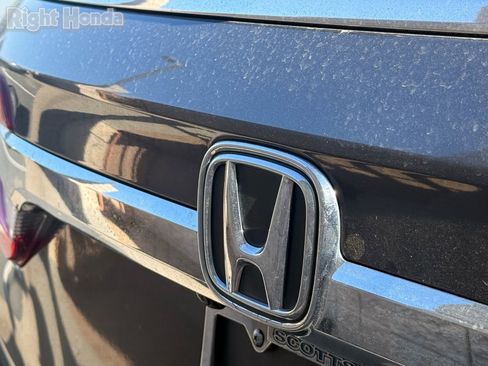Used 2019 Honda Odyssey LX image 12