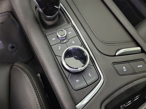 Certified 2023 Cadillac XT6 Premium Luxury w/ Technology Package image 31