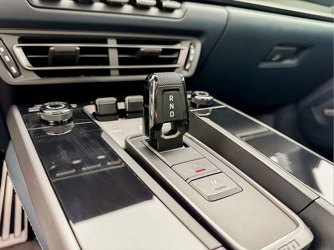 Used 2024 Porsche 911 Targa 4 w/ Premium Package image 30