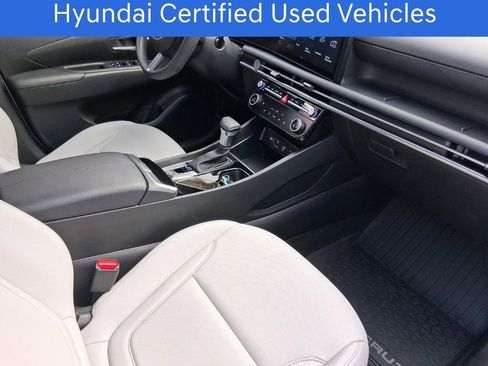 Certified 2025 Hyundai Santa Cruz SEL image 8