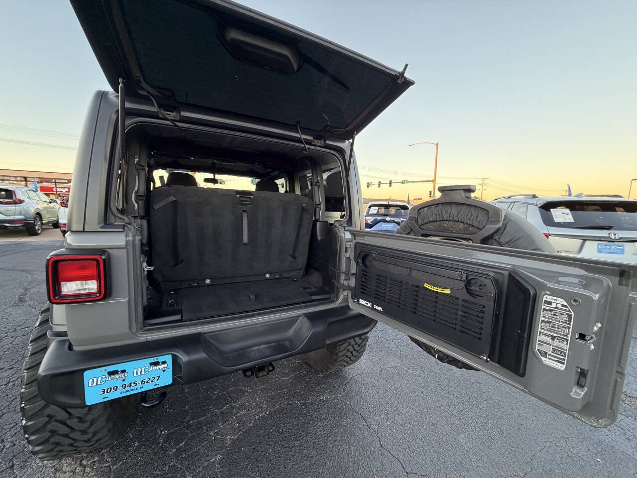 Used 2020 Jeep Wrangler Sport AWD/4WD image 26